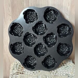 Nordic Ware Sweetheart Roses Mini Muffin Cake Pan Non Stick